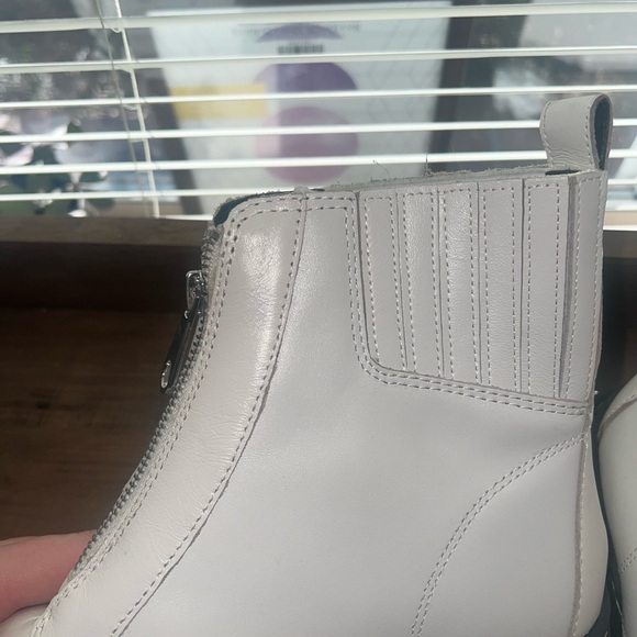 Marc Fisher Prisco Boot - Picture 3 of 5